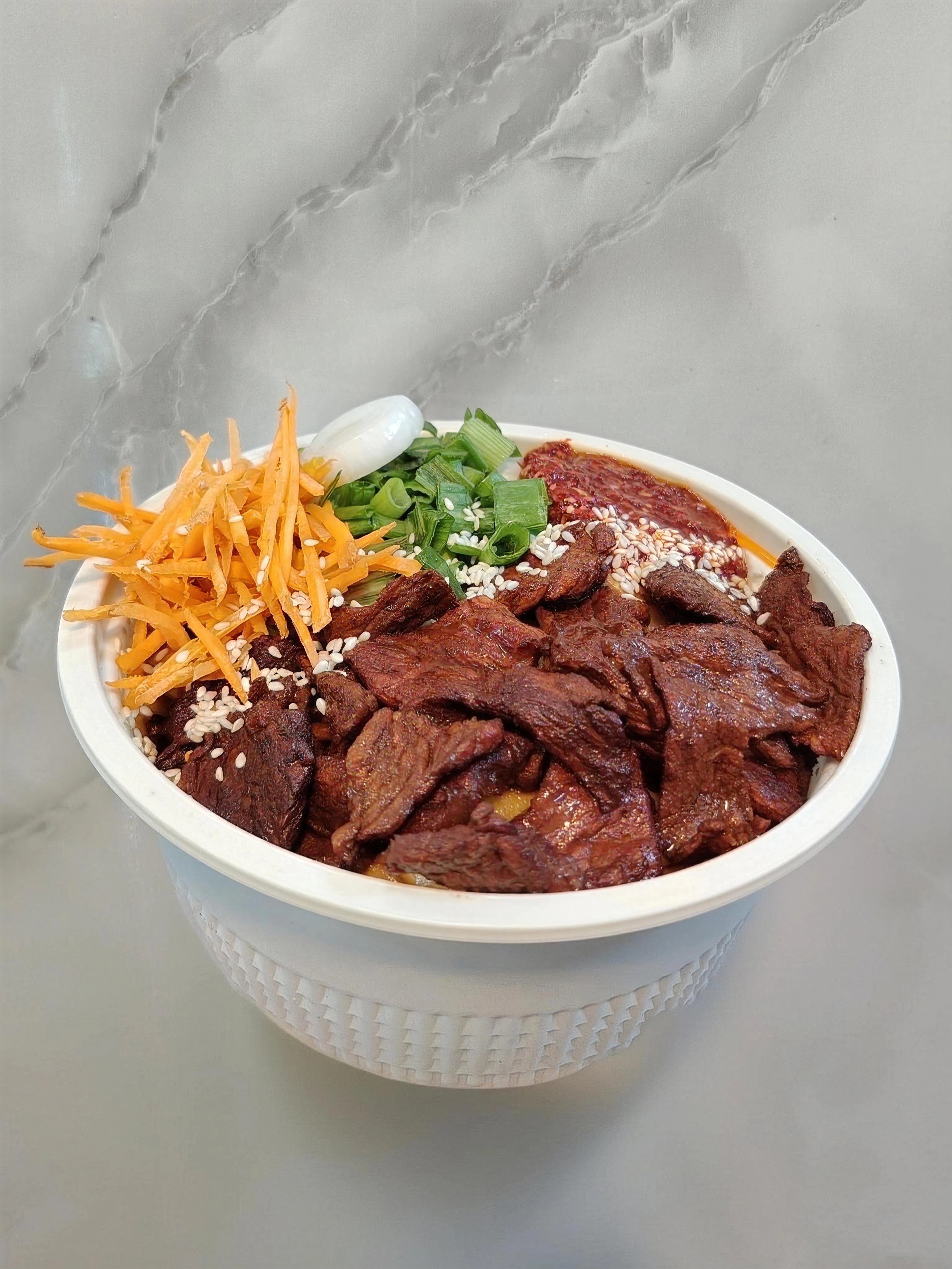 نودل گوشت Beef Noodles